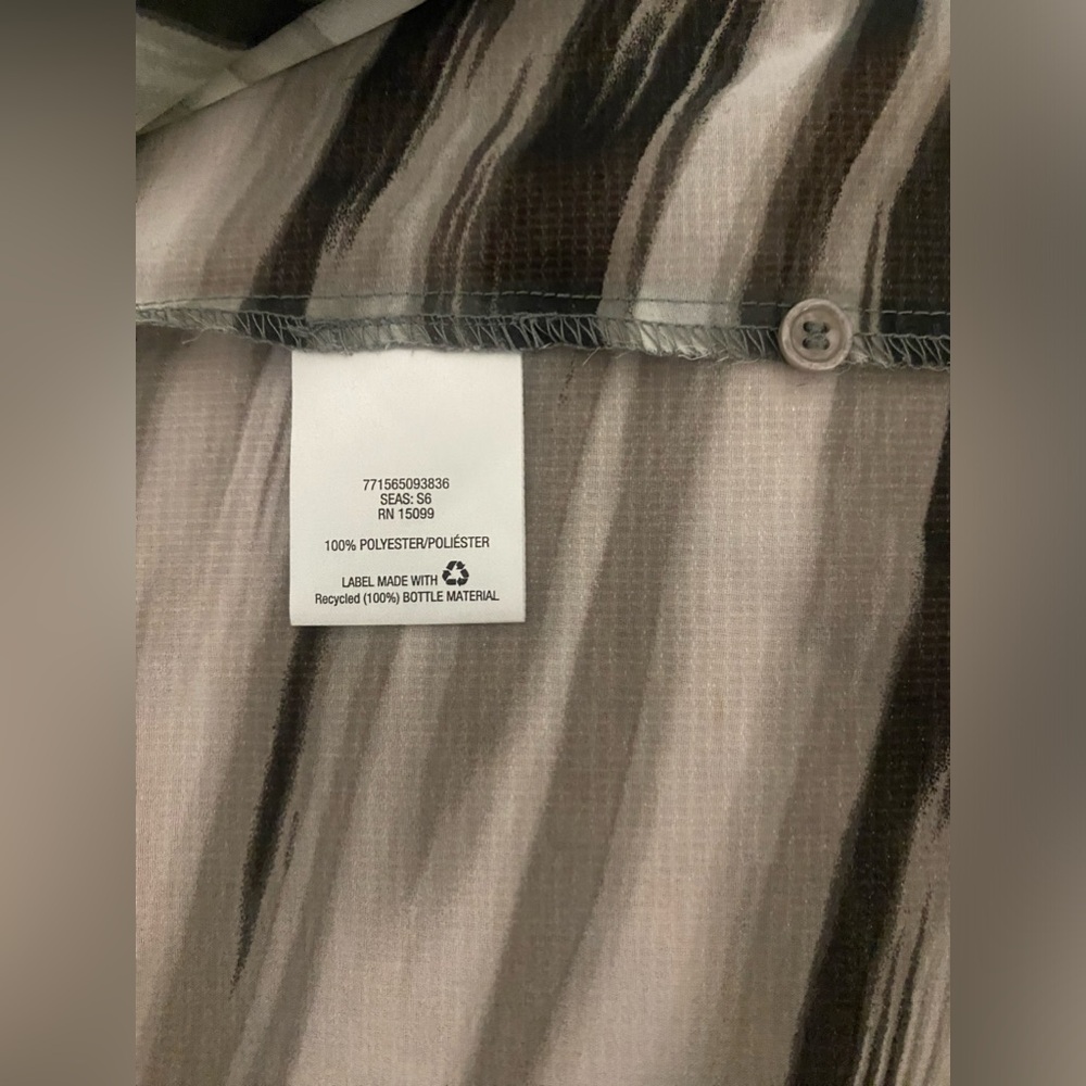 Women’s Long Sleeve Sheer Button Down Collared Blouse Size 2X - Picture 13 of 13